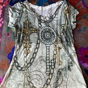 Cache Chain Print key T-shirt Top Size large L tee